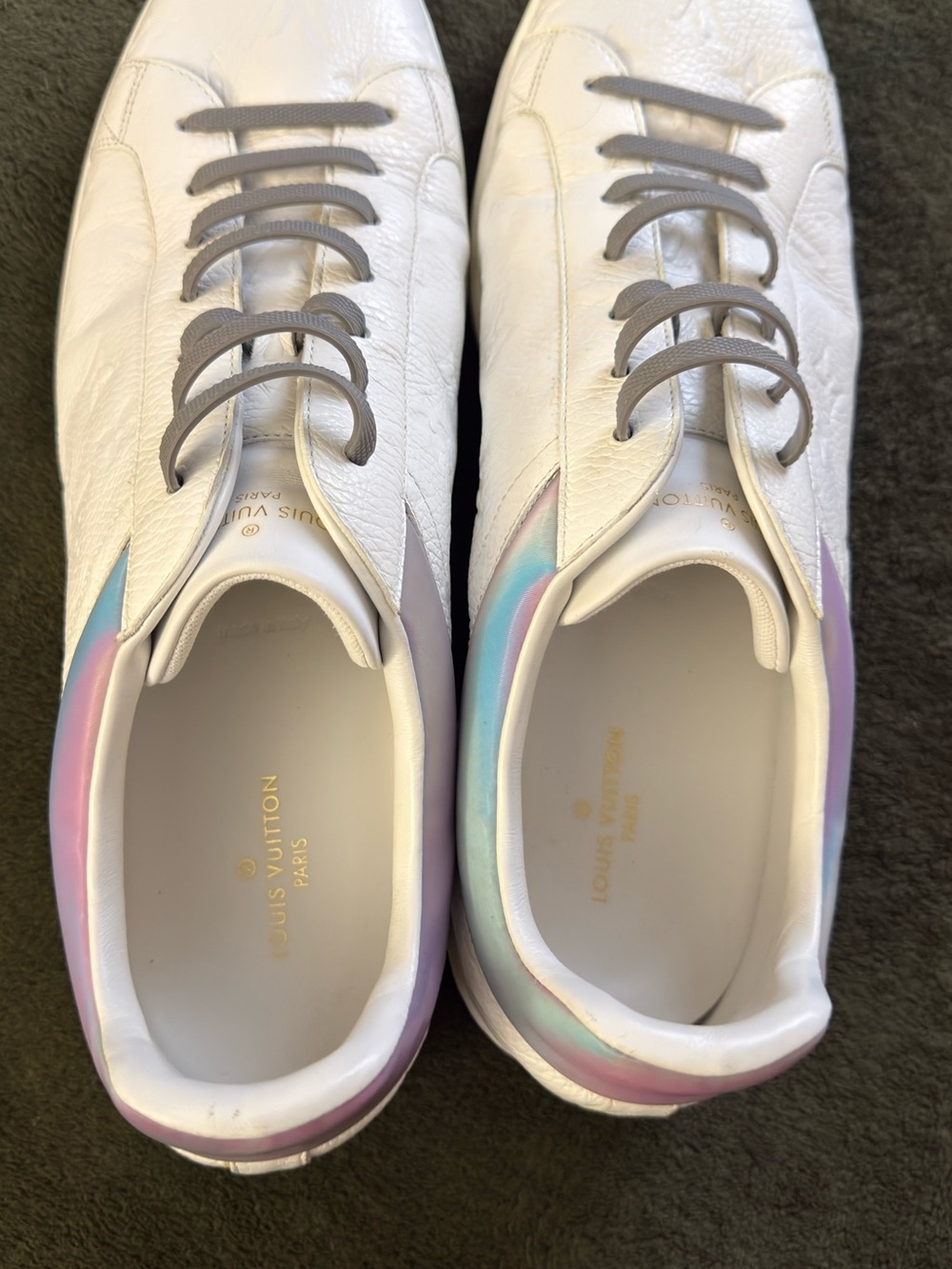 Louis Vuitton White Leather Sneakers with Lilac Heel Accent - Picture 3 of 5
